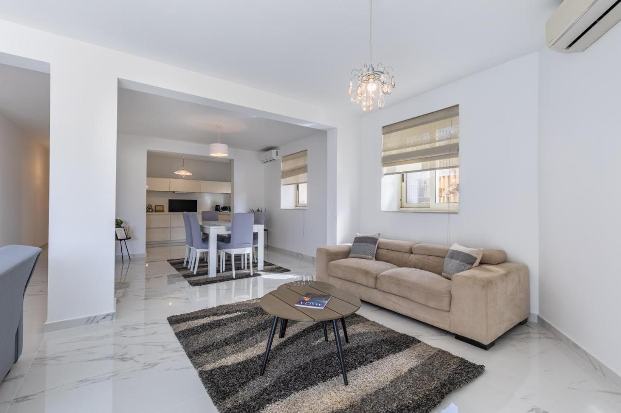 Stunning - Sunnyside 3-Bedroom 슬리에마 외부 사진